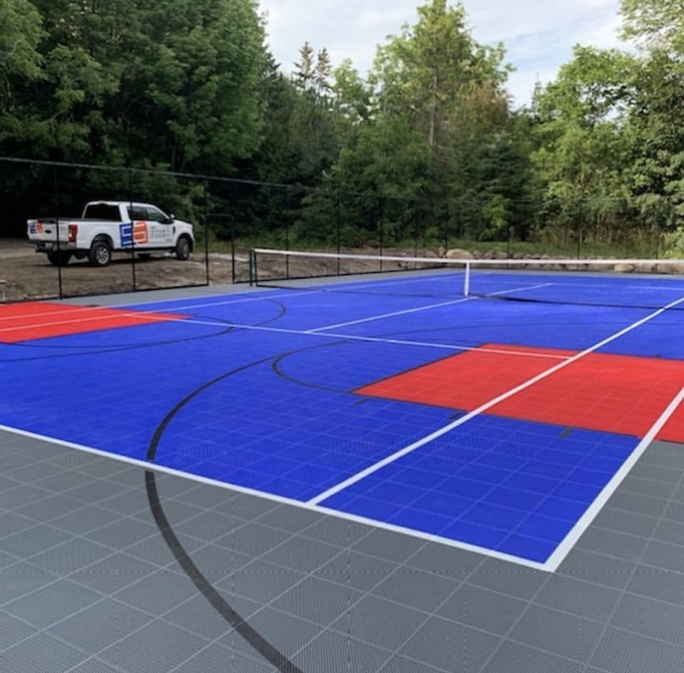 環境に優しいプラスチック製カスタムロゴ入り屋外バスケットボー - Outdoor Sport Floor Tiles のレビューと価格
